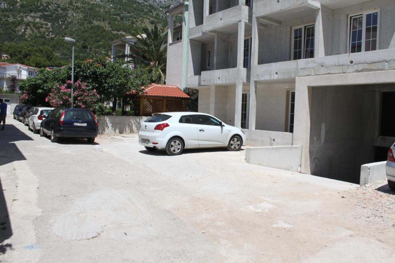 Apartments And Rooms By The Sea Baska Voda, Makarska - 6748 Exterior photo