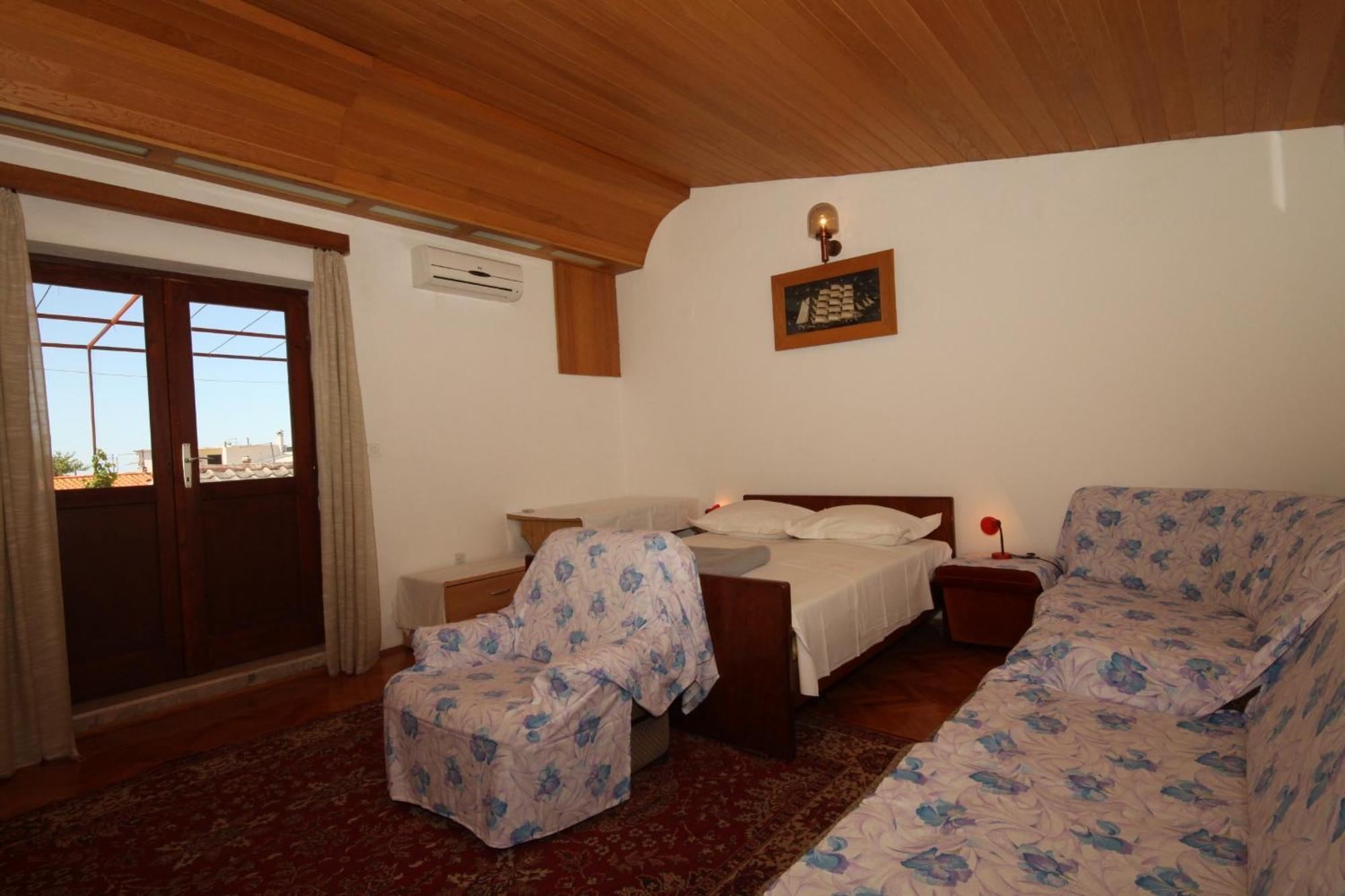 Apartments And Rooms By The Sea Baska Voda, Makarska - 6748 Room photo